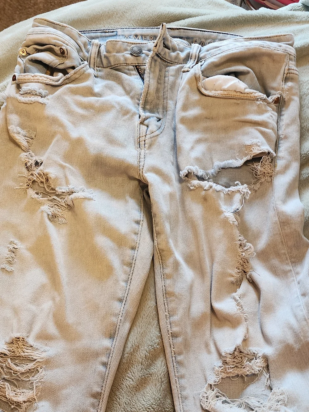 American Eagle Outfitters Men's Light Beige Distressed Skinny Jeans